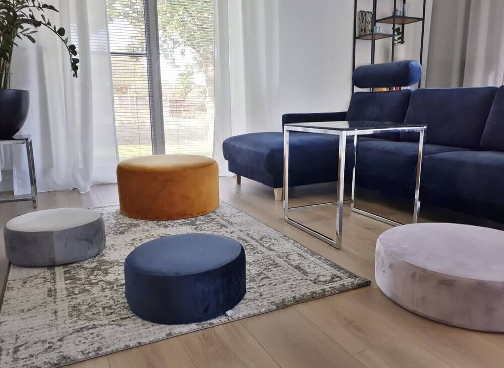 DARK NAVY BLUE VELVET small pouf - Image 3