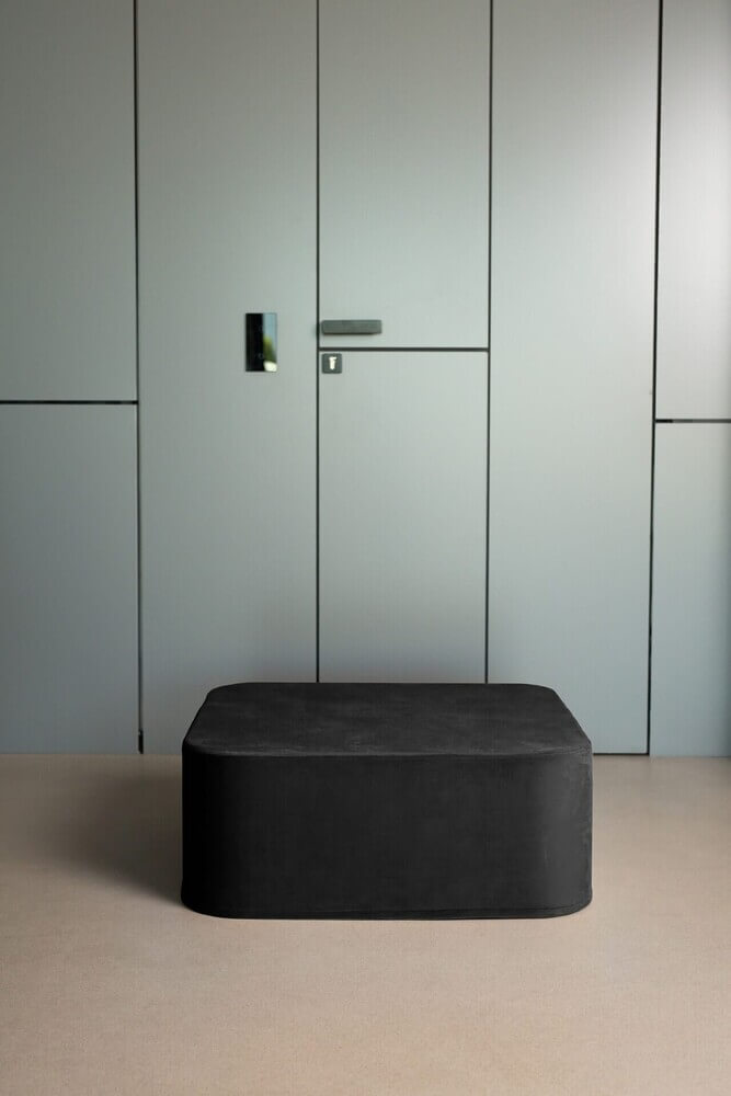 BLACK VELVET square xxl pouf - Image 2